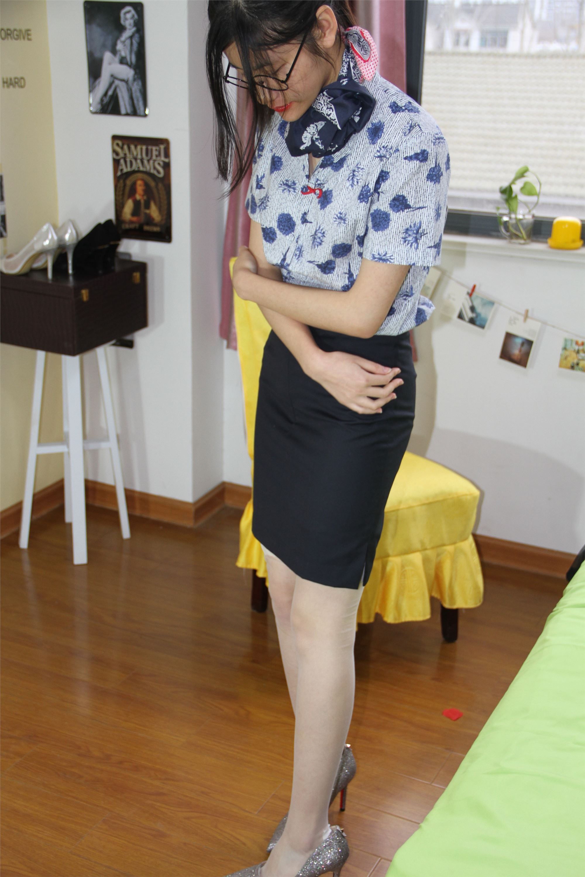 自由摄影 No.004 质感的制服搭配长筒0D长筒丝